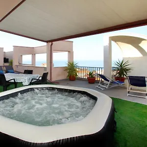 Attico Con 200 Mq Di Terrazza Solo Per Voi! Appartamento