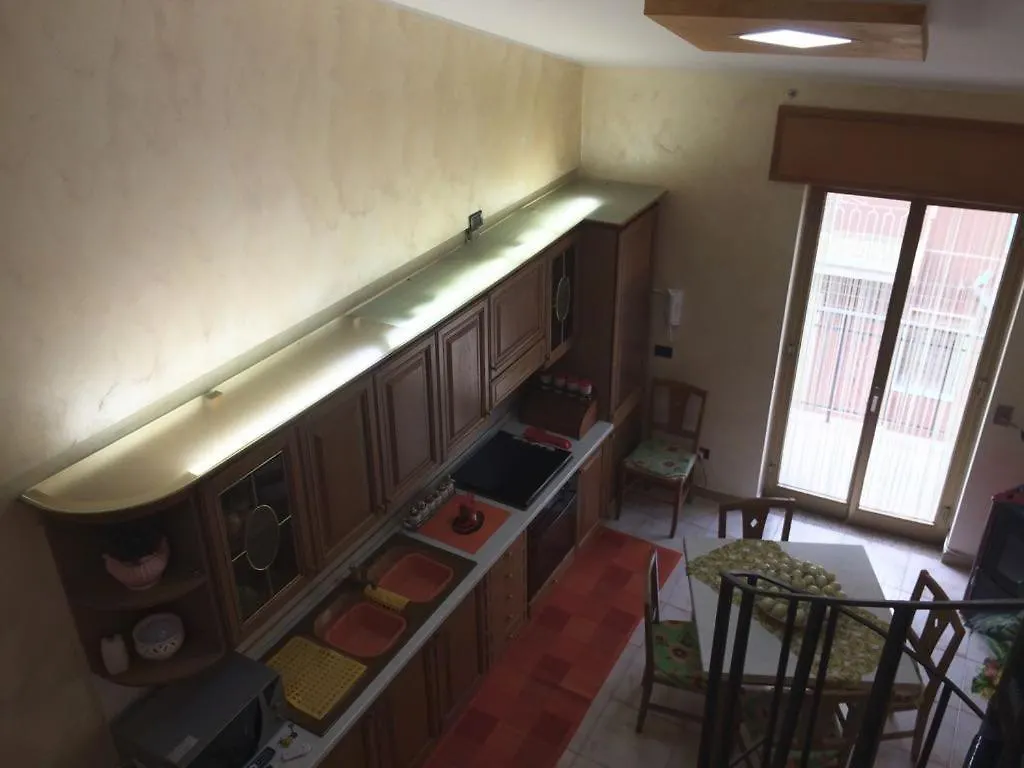 Marielle Maison Apartment Santo Stefano di Camastra
