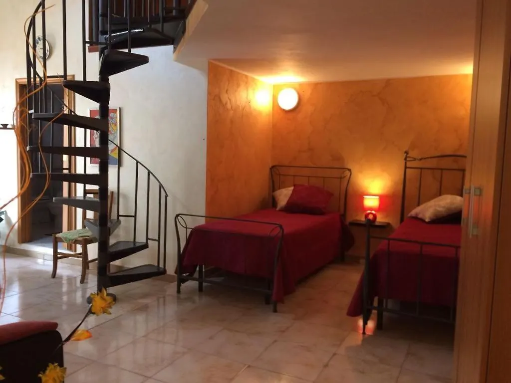 Marielle Maison Apartment Santo Stefano di Camastra 0*,  Italy